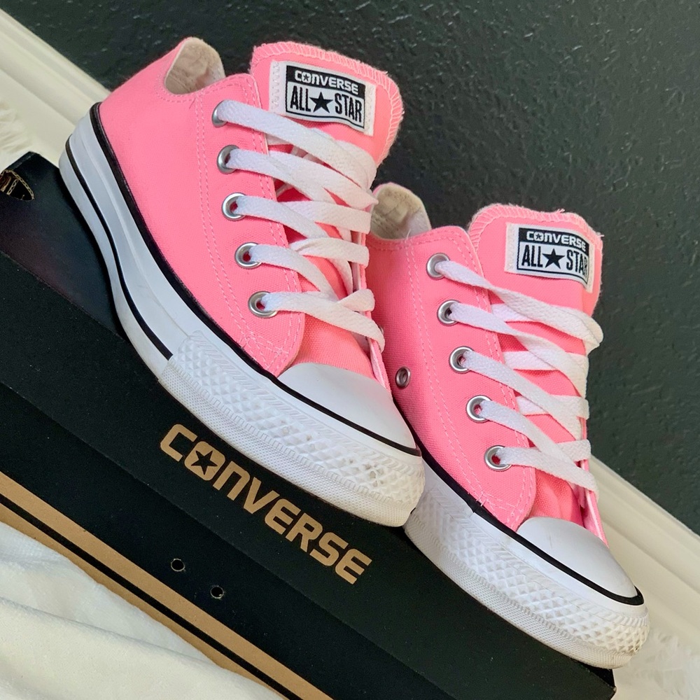 NEON PINK Converse Sneakers Size W 6